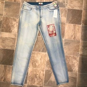 [SOLD] L.E.I. Pull On Jeggings